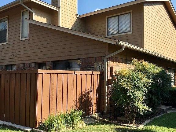 3rd image of 5721 Cedar Creek Dr
