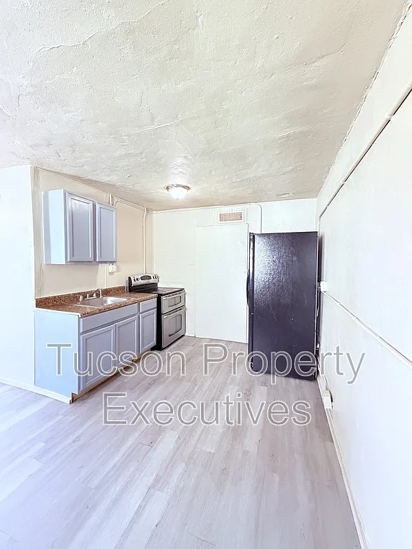Building Photo - 234 E 32nd St #30