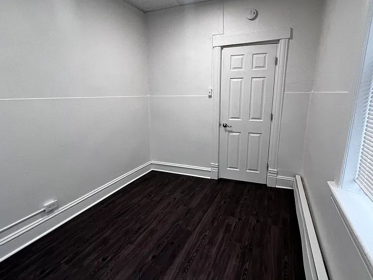 262 Madison Ave #3 — Photo 3