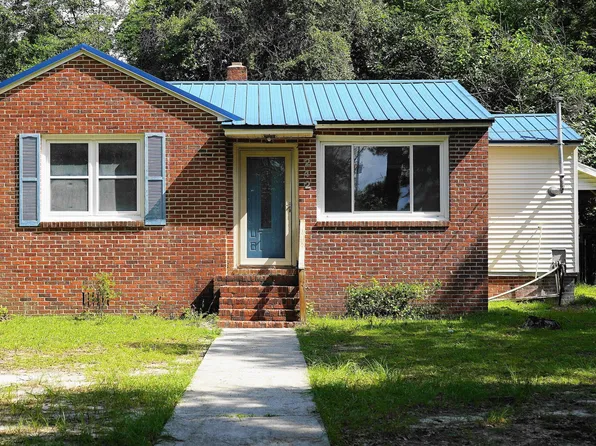 242 Short St, Allendale, SC 29810