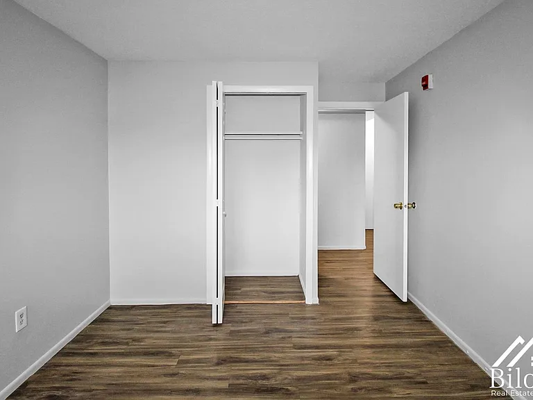 Prospect Street Apartments — Photo 57