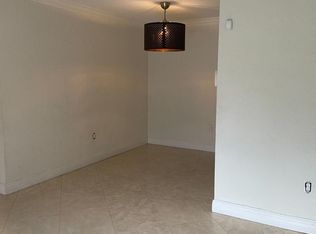 8601 SW 94th St APT 214W, Miami, FL 33156