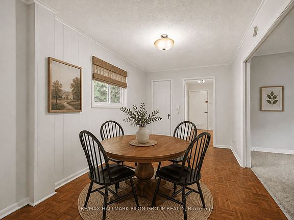 5th image of 528 Guy St