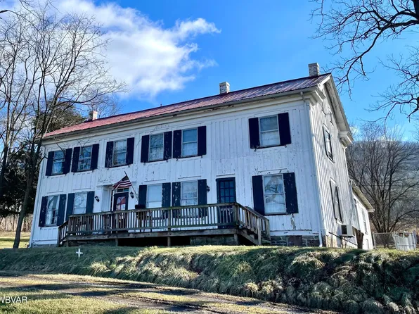 412 Airstrip Dr, Mill Hall, PA 17751