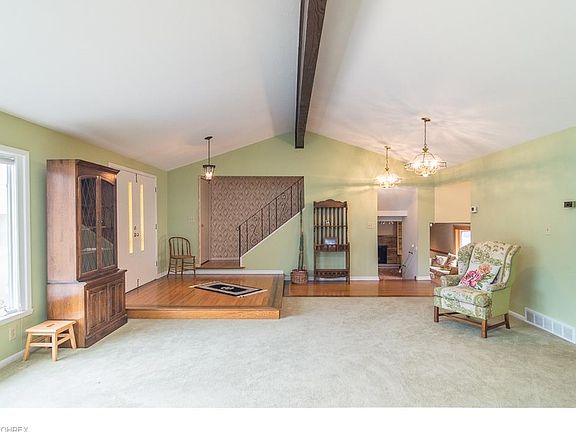 3rd image of 1234 N Skyline Dr