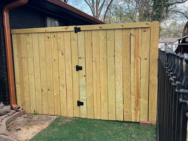478 Josephine St — Photo 34
