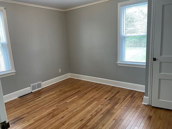 Back bedroom