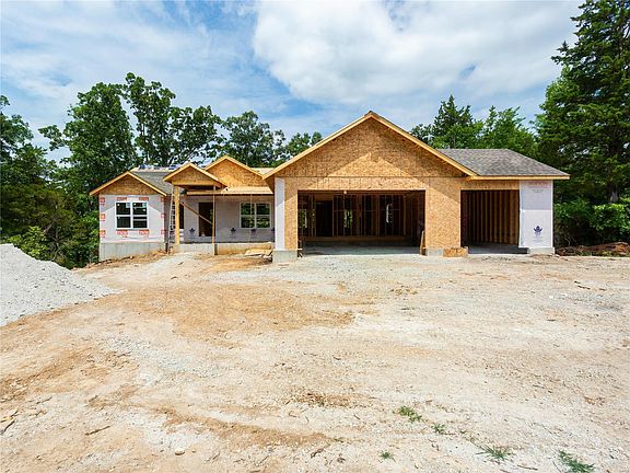 2nd image of 4621 Dylan Dr