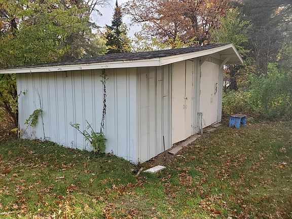 3rd image of 1564 311th Ln NE