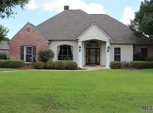 38170 W Lakeview Dr, Prairieville, LA 70769