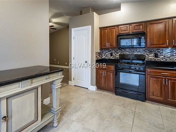 5th image of 10367 Aloe Cactus St