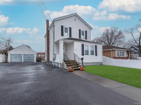 1060 Midland Street, Uniondale, NY 11553