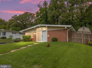 1328 Aster Dr, Glen Burnie, MD 21061