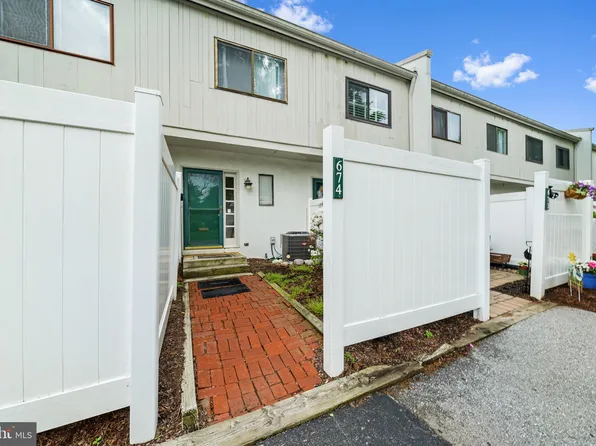 674 Summit House, West Chester, PA 19382