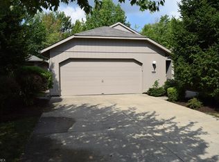 12646 Doria Ct, Strongsville, OH 44149