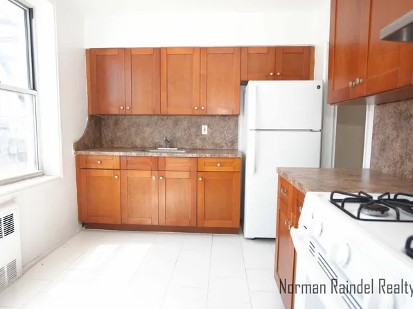 117-12 Ocean Pm image 8 of 33