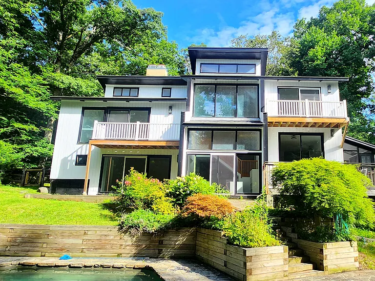 41 Breeds Hill Pl — Photo 1