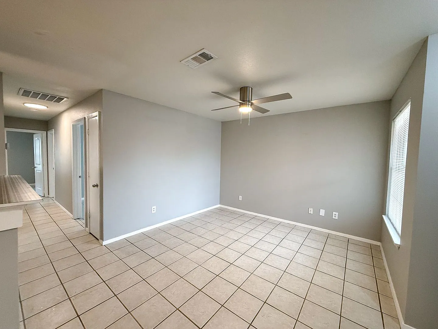 1904 San Rafael St Fort Worth TX 76134 — Photo 2