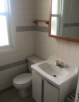 5th image of 2641 N Laramie Ave APT 2B