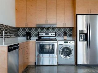 761 West Plz #N, Miami, FL 33147