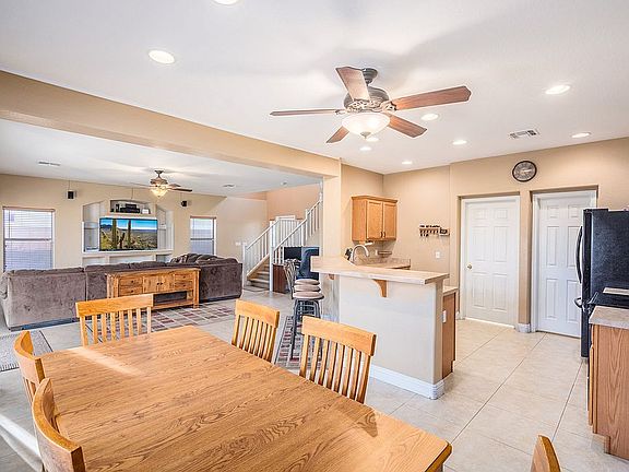 3rd image of 13863 W Mauna Loa Ln