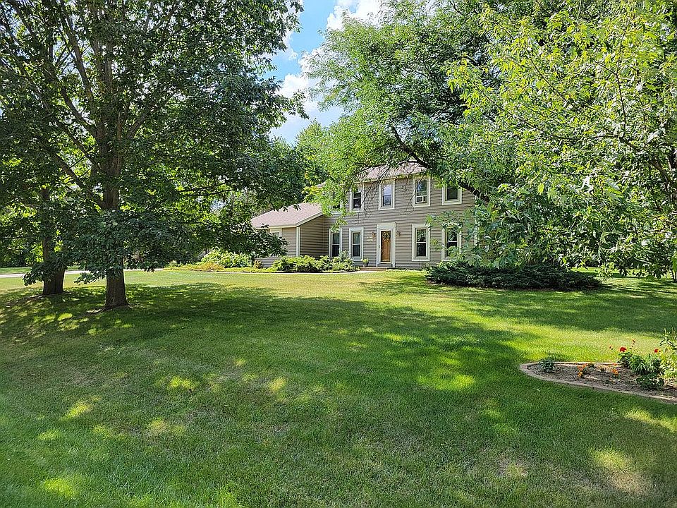 1st image of W330N5455 Linden Cir E