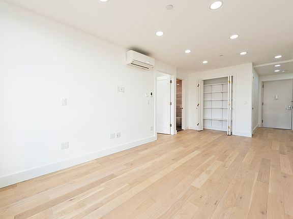 3rd image of 25-10 38th Ave APT 3D
