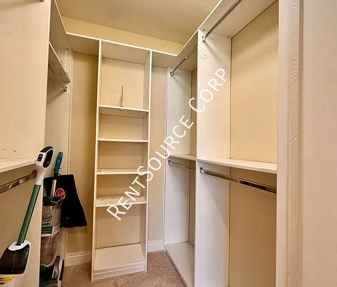 4220 Fair Ave #206 — Photo 16