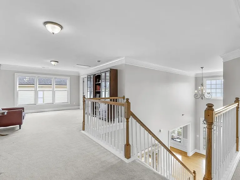 1313 Legendary Ln — Photo 27