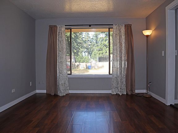 4th image of 17219 11th Avenue Ct E #17219