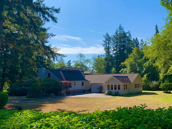 9959 NE Winthers Rd, Bainbridge Island, WA 98110