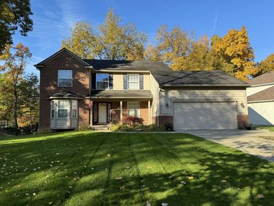 2091 Lone Birch Dr, Waterford, MI, 48329