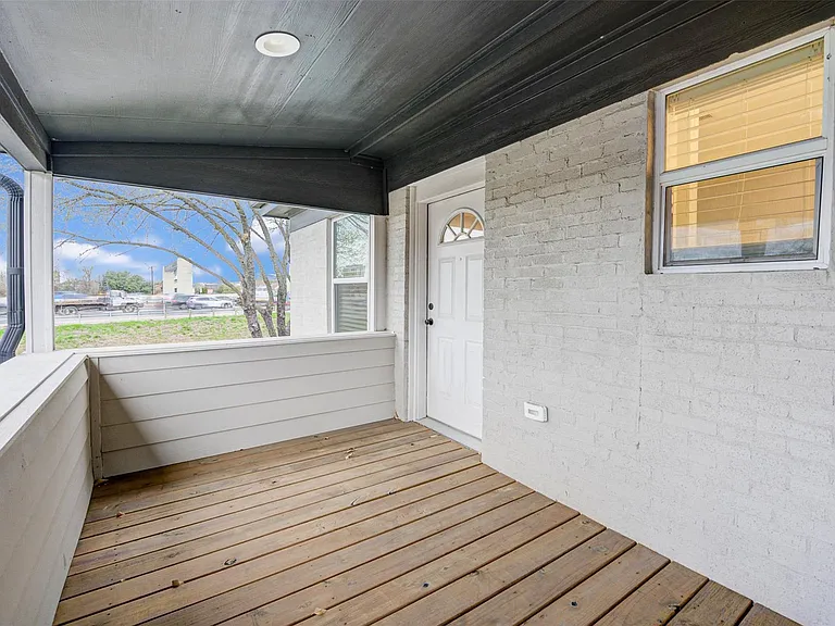 2202 Wentworth St #B — Photo 34
