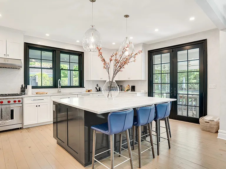 5 Montauk Avenue Ext — Photo 6