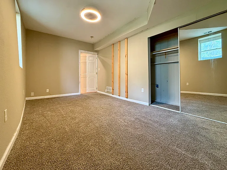 2613 Bryant Ave S #B — Photo 17
