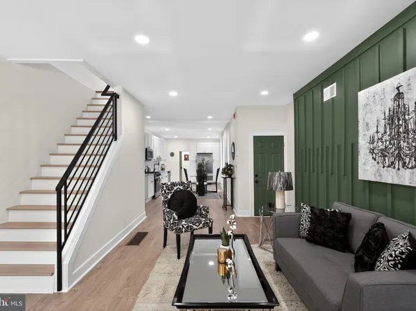 749 S 52nd St, Philadelphia, PA 19143