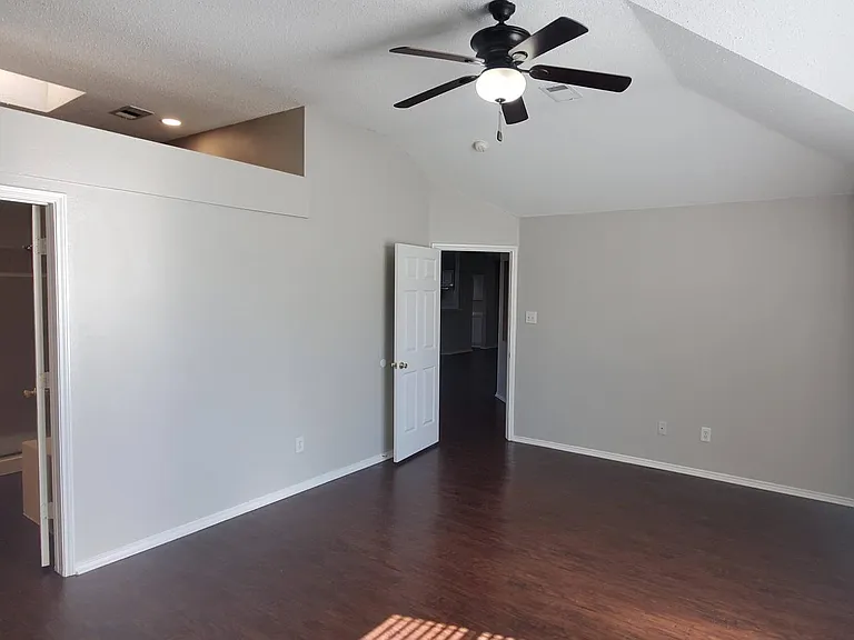 132 Brookshore Dr — Photo 10