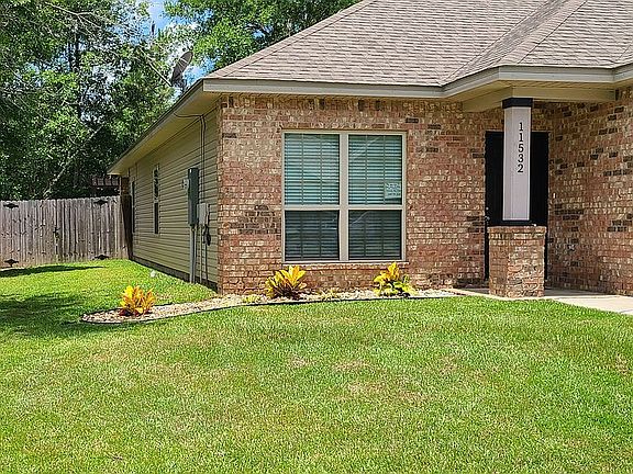 2nd image of 11532 Caroline Ct