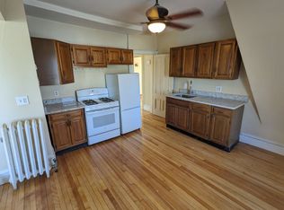 10 Day Ave, Westfield, MA 01085