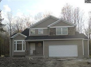 9878 Pebble Beach Cv, Aurora, OH 44202