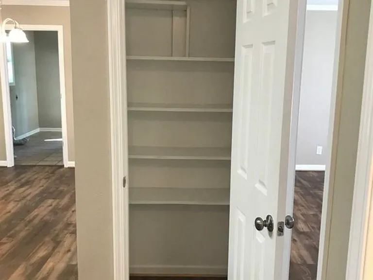 211 Forest Hill Rd — Photo 10