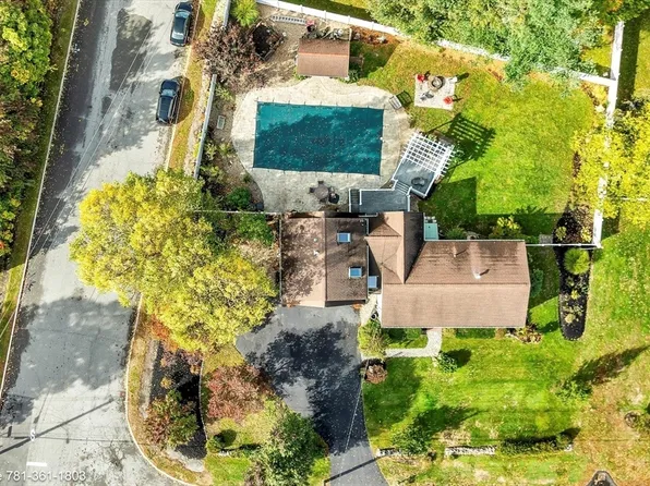 122 N Elm St, West Bridgewater, MA 02379