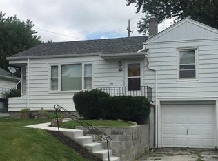 1927 S 63rd St, Omaha, NE 68106
