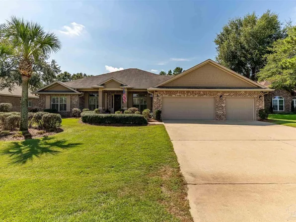 2932 Pga Blvd, Navarre, FL 32566