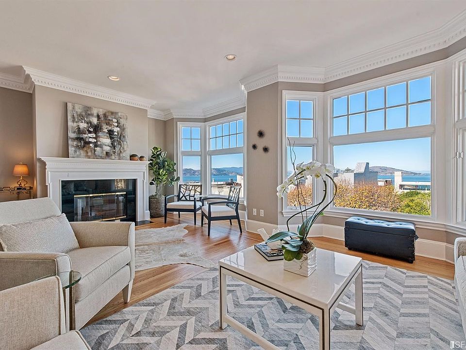1st image of 347 Lombard