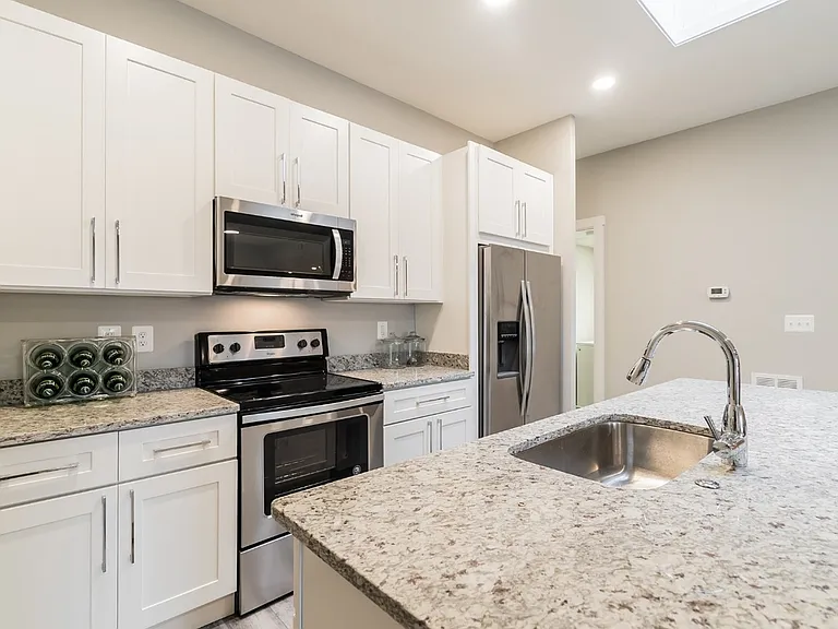 2649 Connecticut Ave NW #C — Photo 12