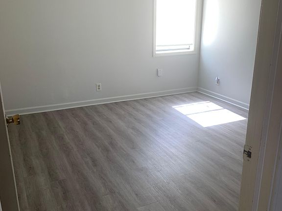 4th image of 801 Burcale Rd APT D3