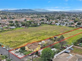 4487 Tyrolite St, Riverside, CA 92509