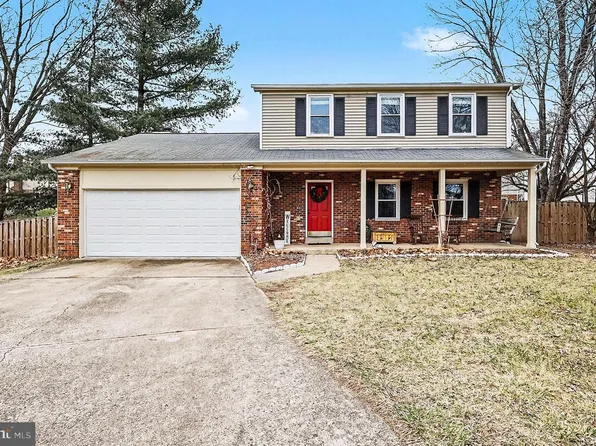 12807 Lady Fairfax Cir, Herndon, VA 20170