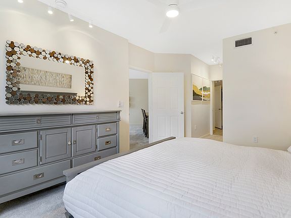 3rd image of 630 Sapodilla Ave APT 411